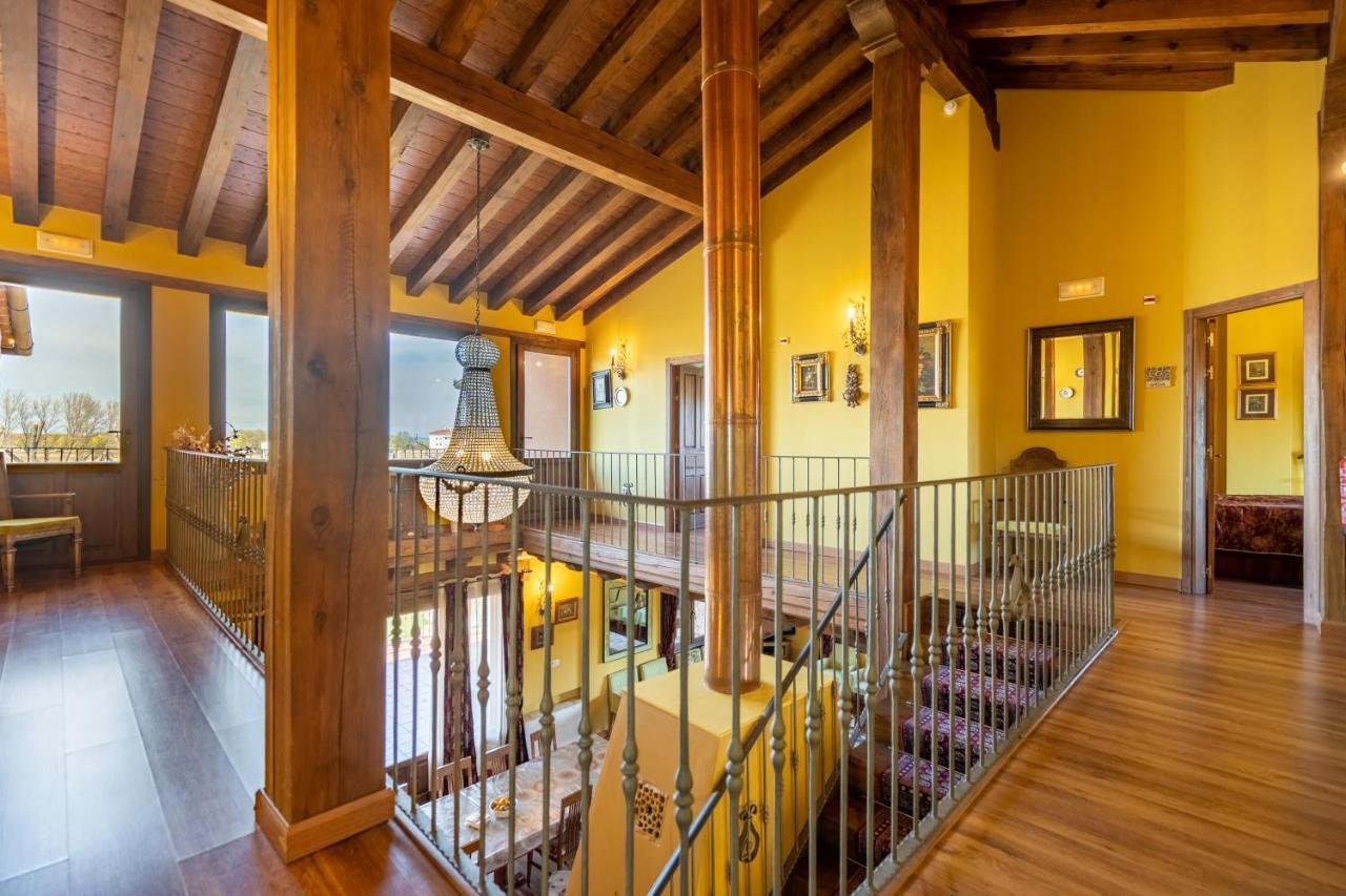 A Toca En Segovia Landhaus *